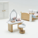 Le Toy Van Daisylane Master Bedroom Doll Furniture Daisy Lane