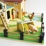 Le Toy Van The Farmyard Set Farm Wooden Wood Toy Playset