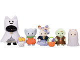 Sylvanian Families Trick or Treat Parade Halloween Gift Set 5654